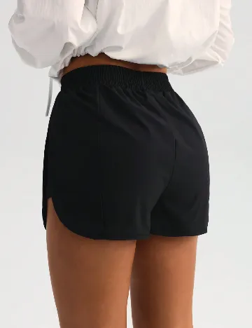 Pantaloni scurti SHEIN, negru