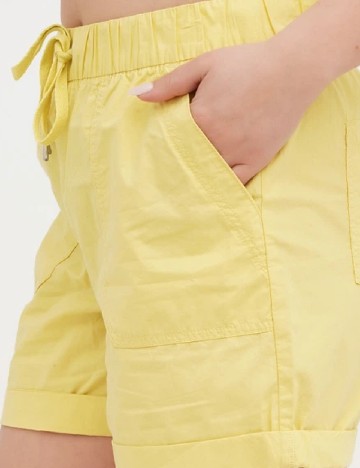 Pantaloni scurti George., galben