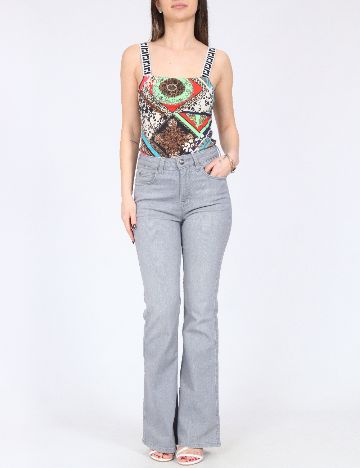 Body River Island, mix culori