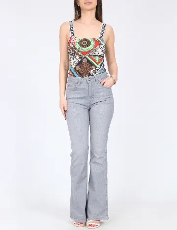 Body River Island, mix culori