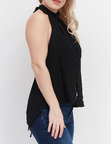 Maiou River Island, negru