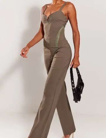 Top PrettyLittleThing, verde