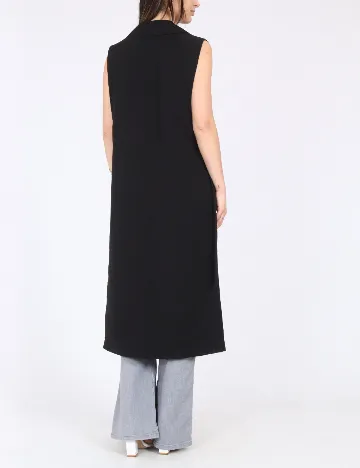 Vesta River Island, negru