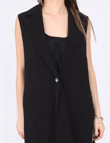 Vesta River Island, negru