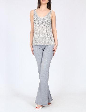 Maiou River Island, gri