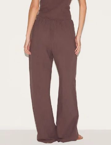 Pantaloni PrettyLittleThing, maro