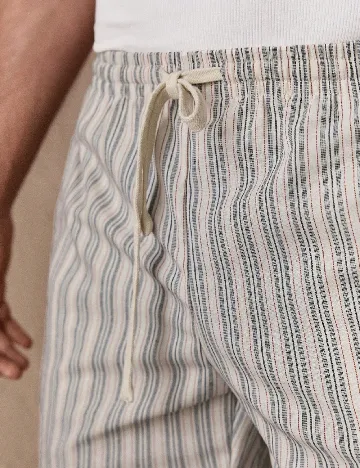 Pantaloni scurti SHEIN, mix culori