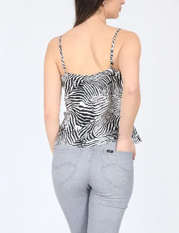 Maiou River Island, alb/negru