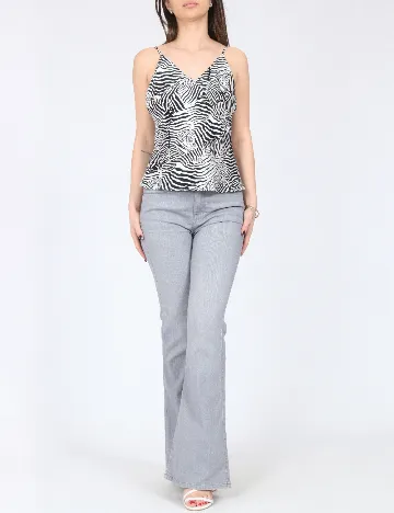 Maiou River Island, alb/negru