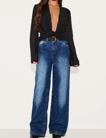 Bluza PrettyLittleThing, negru