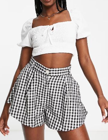 Pantaloni scurti River Island, alb/negru