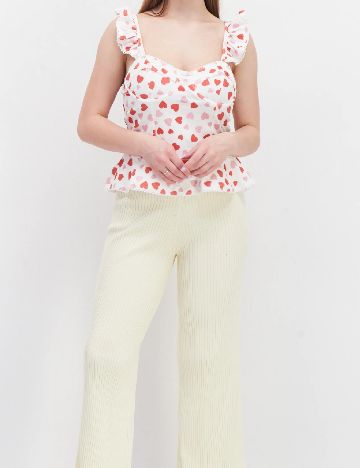 Maiou River Island, alb