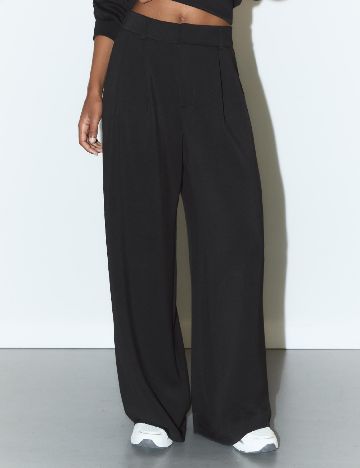 Pantaloni Stradivarius, negru