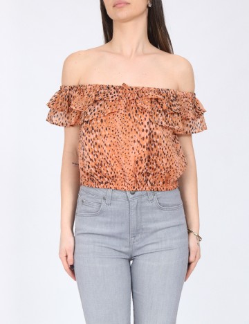 Top River Island, maro