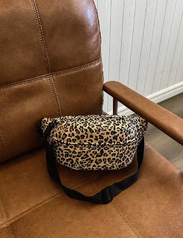 Borseta SHEIN, animal print