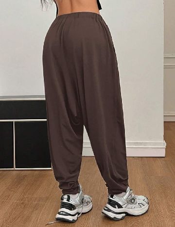 Pantaloni SHEIN, maro