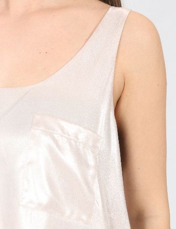 Maiou River Island, crem