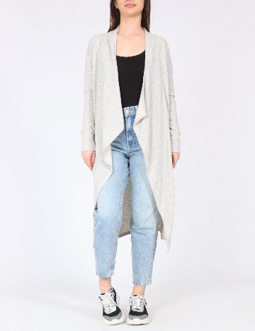 Cardigan River Island, gri