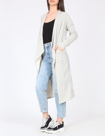 Cardigan River Island, gri