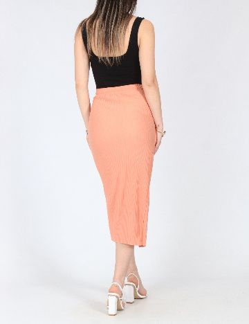 Fusta River Island, portocaliu