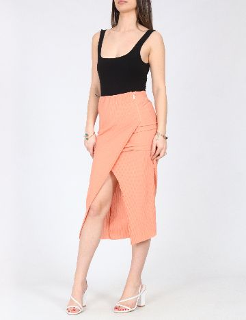 Fusta River Island, portocaliu