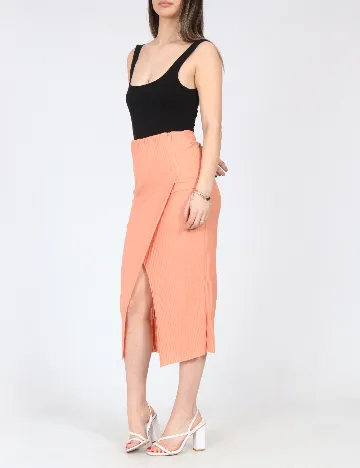 Fusta River Island, portocaliu