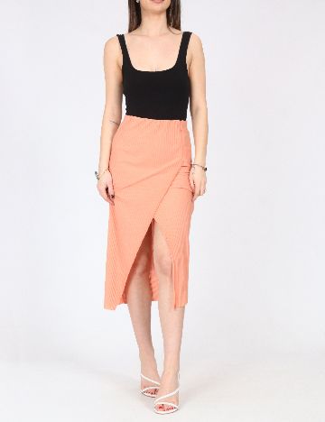 Fusta River Island, portocaliu