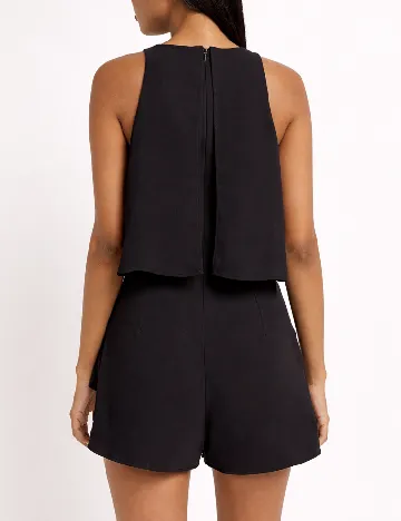 Salopeta River Island, negru