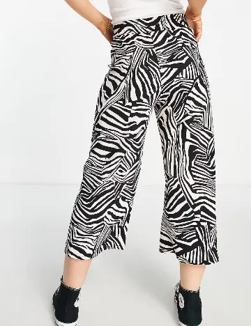 Pantaloni River Island, alb/negru