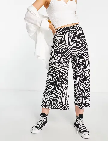 Pantaloni River Island, alb/negru