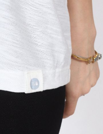 Tricou River Island, alb