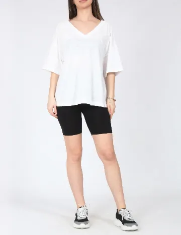 Tricou River Island, alb