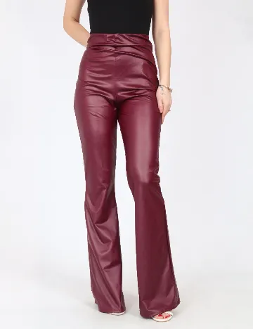 Pantaloni imitatie de piele River Island, visiniu