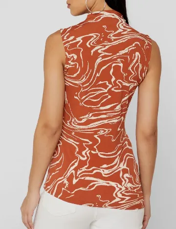 Maiou River Island, maro