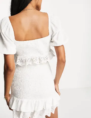 Top River Island, alb