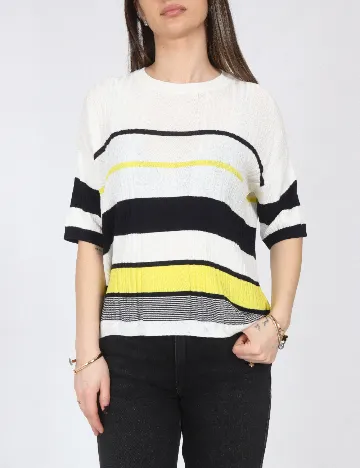 Tricou River Island, alb