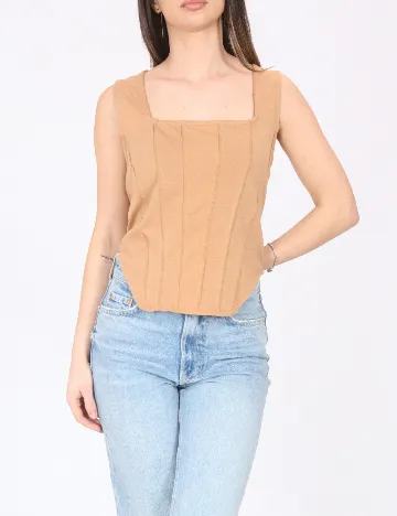 Top River Island, maro