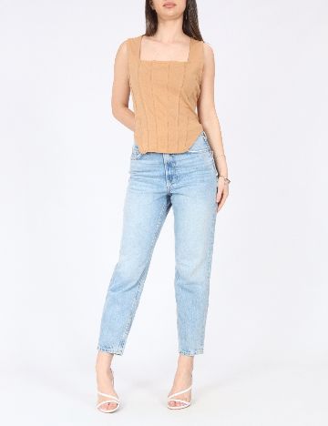 Top River Island, maro