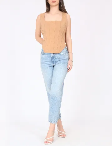 Top River Island, maro