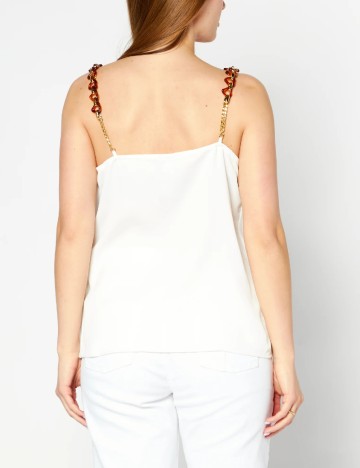 Maiou River Island, alb