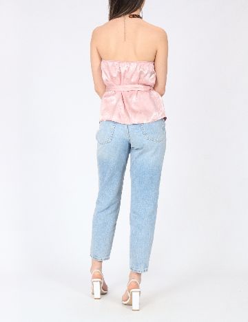 Maiou River Island, roz