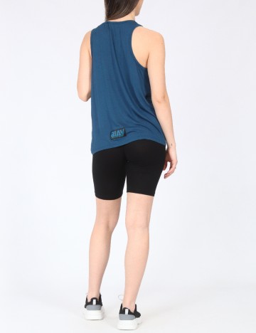 Maiou River Island, albastru