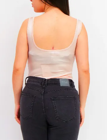 Body River Island, roz pal