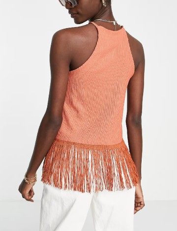 Maiou River Island, caramiziu