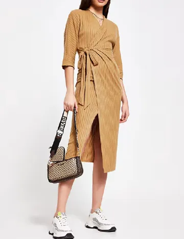 Rochie medie River Island, maro