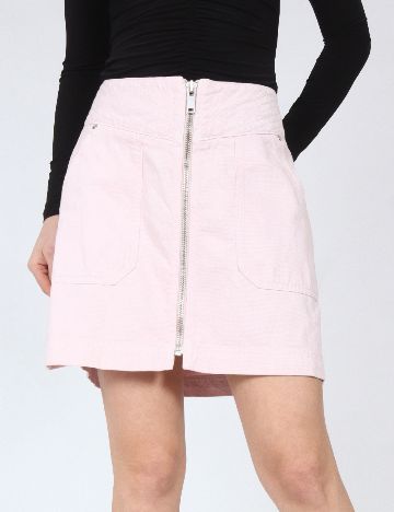 Fusta River Island, roz