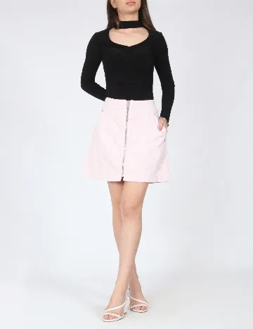 Fusta River Island, roz