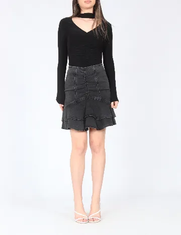 Fusta River Island, negru