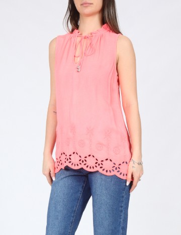 Maiou River Island, corai