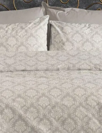 Set lenjerie SHEIN, bej